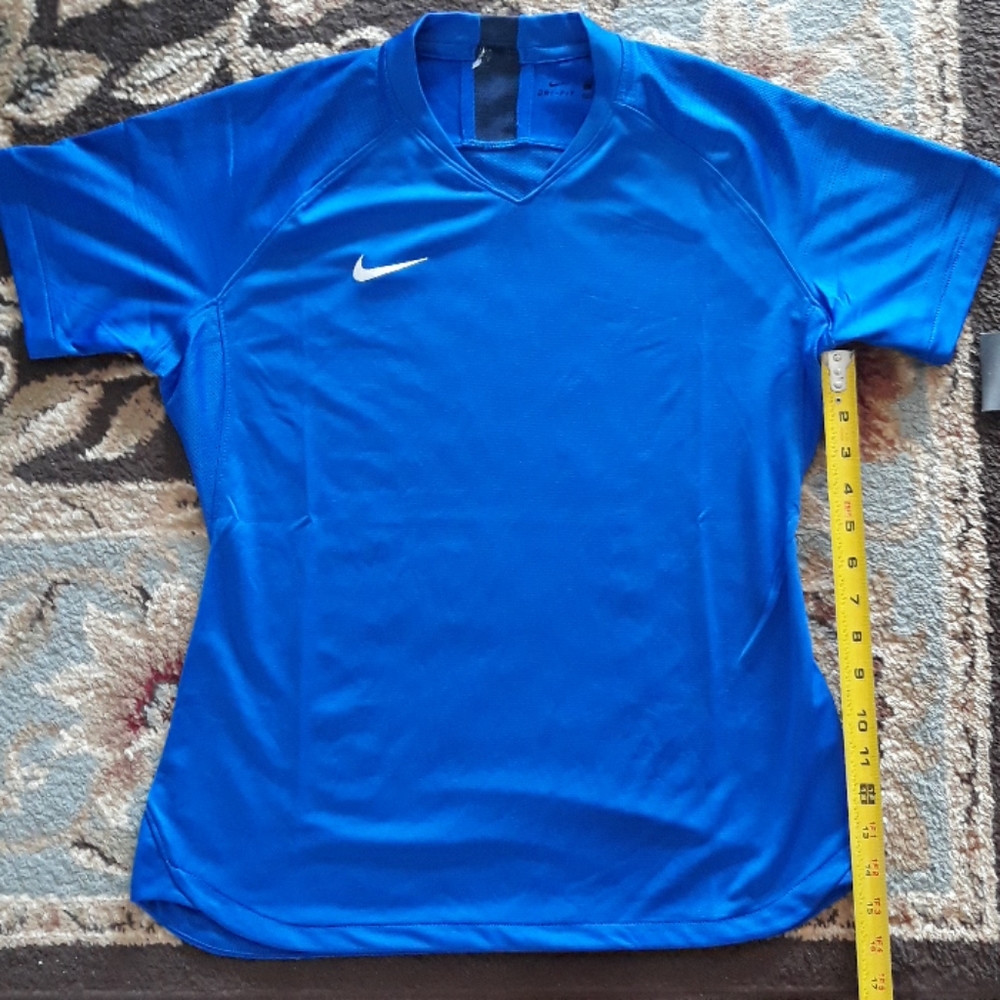 *Host Pick*Nike dri-fit ladies top - Picture 13 of 14